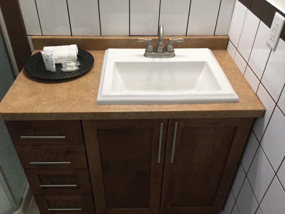 Water Suites 夏洛特敦 外观 照片